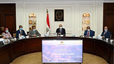 وزير الإسكان: 14 مشروعًا لتطوير موقع 