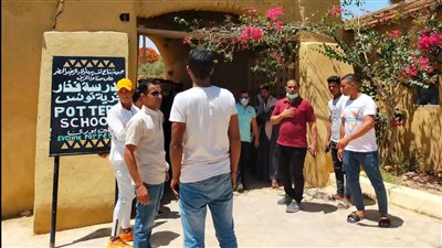 خروج جثمان إيفيلين بوريه من مدرسة الخزف والفخار بتونس لدفنها بمقابر أقباط الفيوم (صور وفيديو)