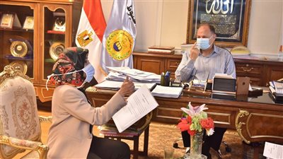 محافظ أسيوط يلتقي عميد معهد جنوب مصر للأورام لبحث سبل الدعم