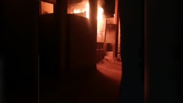 حريق بمحول كهرباء