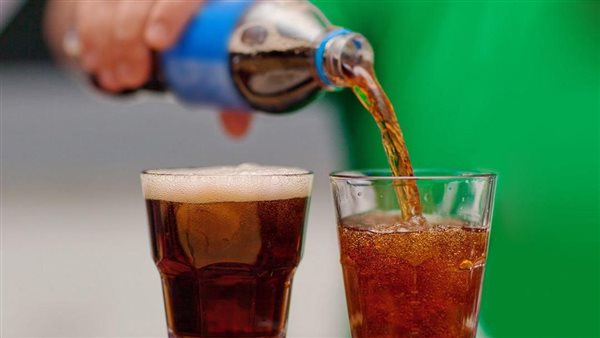 شرب المياة الغازية