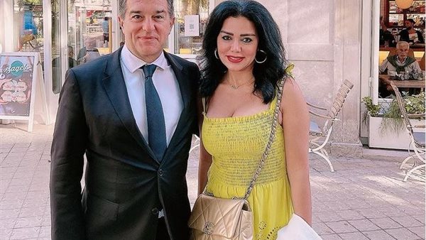 رانيا يوسف مع رئيس