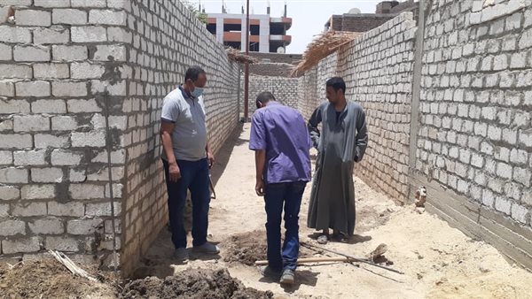 متابعة تركيب أعمدة