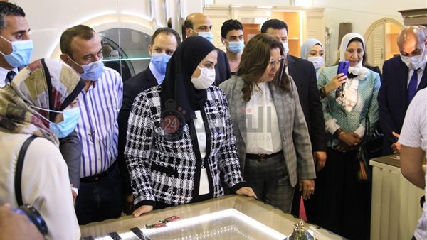 نيفين القباج وزيرة