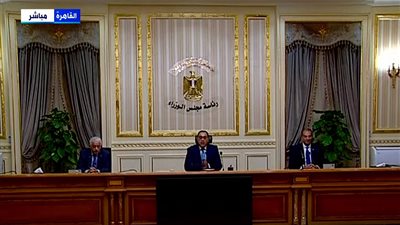 وزير الاتصالات: شبكة امتحانات الثانوية لا تعتمد على الإنترنت التقليدي