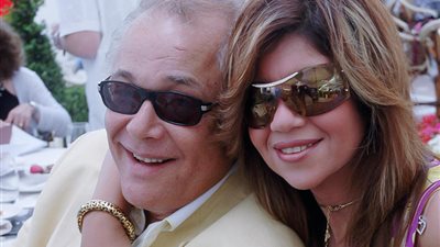 القصة الكاملة لزواج وطلاق محمود عبد العزيز وبوسي شلبي