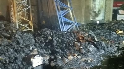 السيطرة على حريق هائل بمصنع بالقناطر الخيرية (صور)