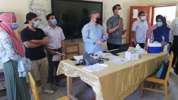 تطعيم معلمي المرحلة