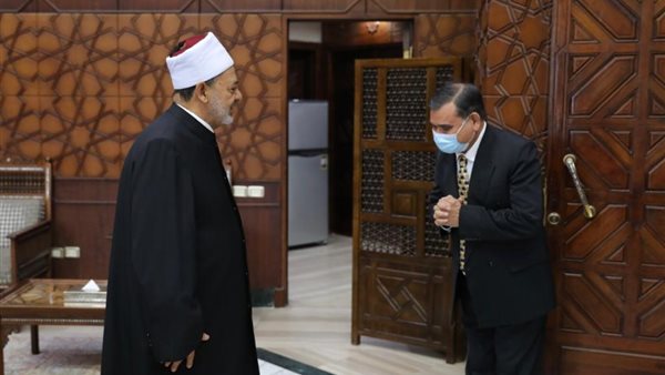 شيخ الأزهر مع سفير