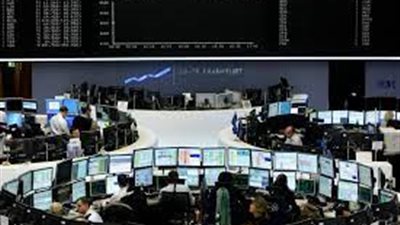 بدعم فودافون وقطاع السيارات.. الأسهم الأوروبية ترتفع ببداية اليوم الجمعة