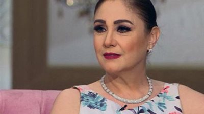 تشييع جثمان شقيق شيرين من مسجد السيدة نفسية بعد وفاته بكورونا 