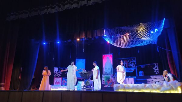 العرض المسرحي هو