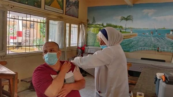 تطعيم المدرسين 