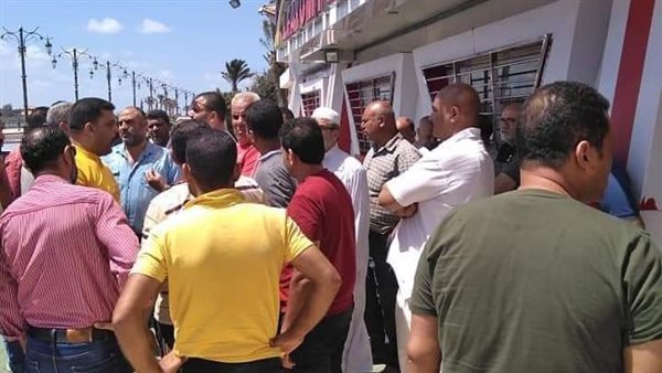 سائقو سرفيس الأعصر