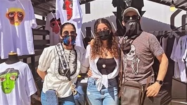 أحمد حلمي ومنى زكي