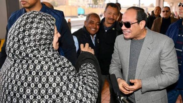 الرئيس السيسي وأم