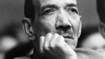 في ذكرى وفاة أحمد رامي.. كيف كانت علاقته بشاعر النيل حافظ إبراهيم؟