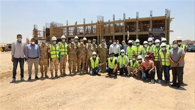 وزير التعليم العالي يتفقد الأعمال الإنشائية بجامعة قناة السويس الأهلية (صور) 