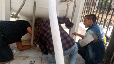 لصيانة التانك.. توفير سيارة لضخ الأكسجين لشبكة مستشفى دكرنس (صور)