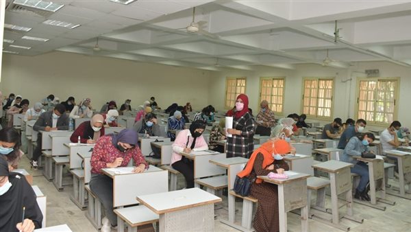 امتحانات الفصل الدراسي