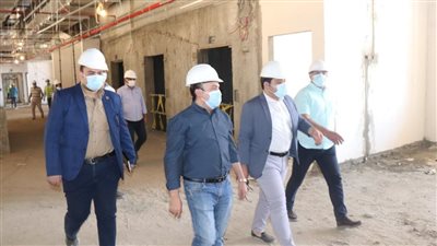 جولة تفقدية لوفد إدارة مشروع التأمين الصحي الشامل لمحافظة السويس (صور)
