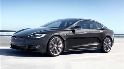 إيلون ماسك يعلن إلغاء نموذج سيارات تيسلا S Plaid Plus