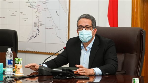 الدكتور خالد العناني