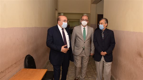 الدكتور أيمن صالح