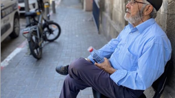 نبيل الكرد والد المعتقلة