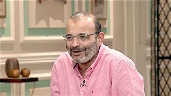 أيمن بهجت قمر