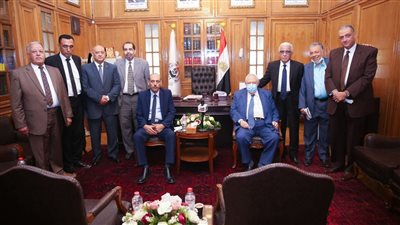 نقيب المحامين يستقبل وفد العشائر الفلسطينية في قطاع غزة (صور وفيديو)