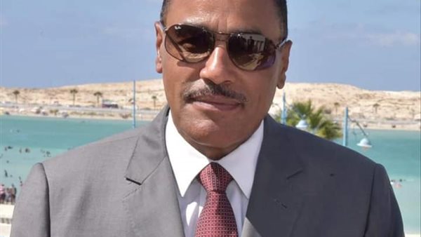 محافظ مطروح اللواء