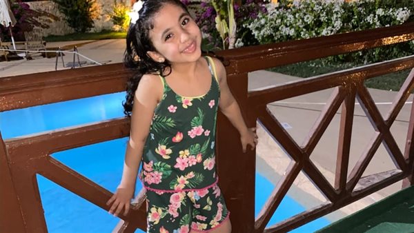 الطفلة المريضة