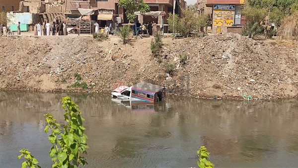 انقلاب سيارة بترعة