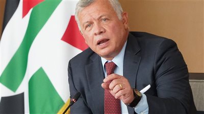 وسائل إعلام عبرية: رئيس الوزراء الإسرائيلي يلتقي ملك الأردن سرًا في عمان 