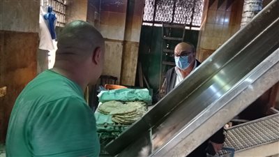 وكيل تموين الإسكندرية يترأس حملة على المخابز البلدية لضبط المخالفين