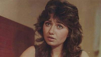 ليلى علوي تستعيد ذكرياتها مع فيلم 