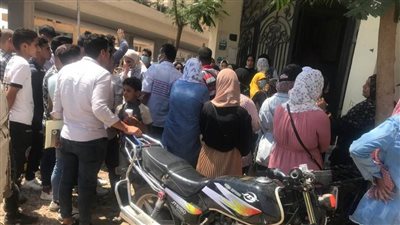 غلق وتغريم 12 سنتر تعليميًا ومكتبات مخالفة بالشرقية (صور)