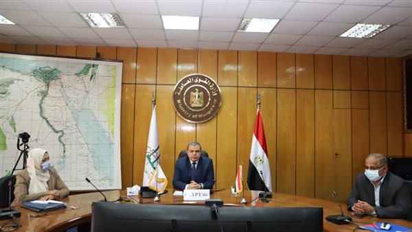 وزير القوى العاملة