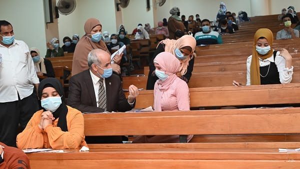 الامتحانات 