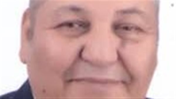 النائب وفيق عزت،