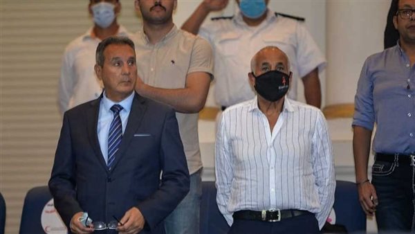 رئيس اللجنة المؤقتة