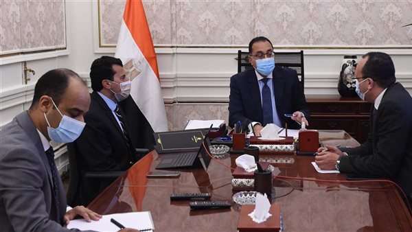 رئيس الوزراء ووزير