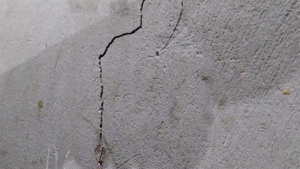 منزل متصدع ببنها