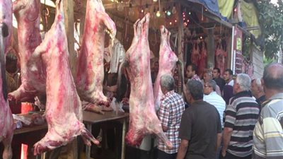 قبل عيد الأضحى.. ضبط 7 متهمين وزعوا 34 طن لحوم مجهولة المصدر لجمعية خيرية