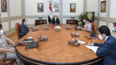 السيسي يوجه بتوسعة المدخل الرئيسي لطريق القاهرة - السويس الصحراوي