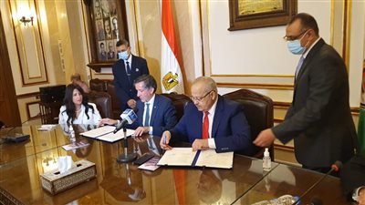 اتفاقية تعاون بين التعليم العالي والوكالة الجامعية للفرنكوفونية لإنشاء مقر لها بجامعة القاهرة