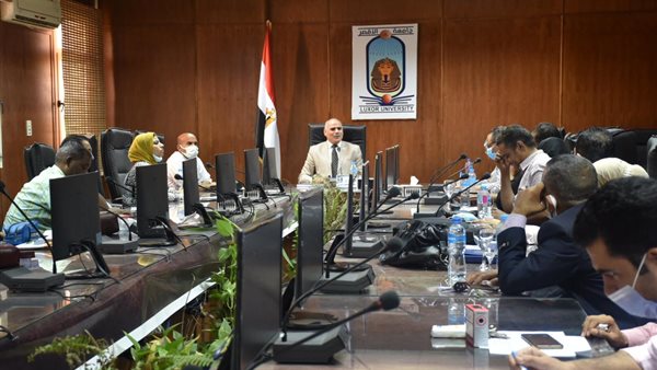 رئيس جامعة الأقصر