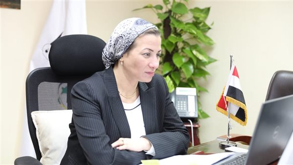 وزيرة البيئة 