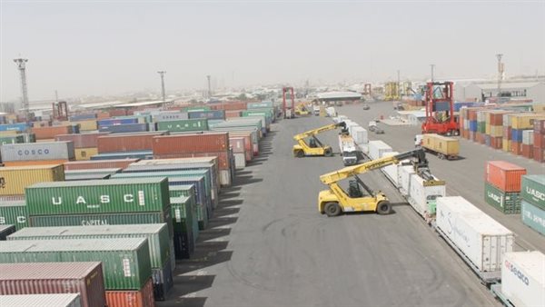 حركة الشحن والتفريغ